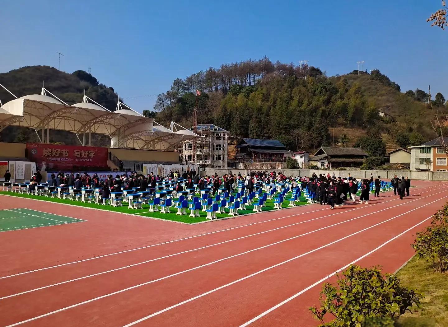 兴安盟硅PU塑胶跑道 - 厂家
